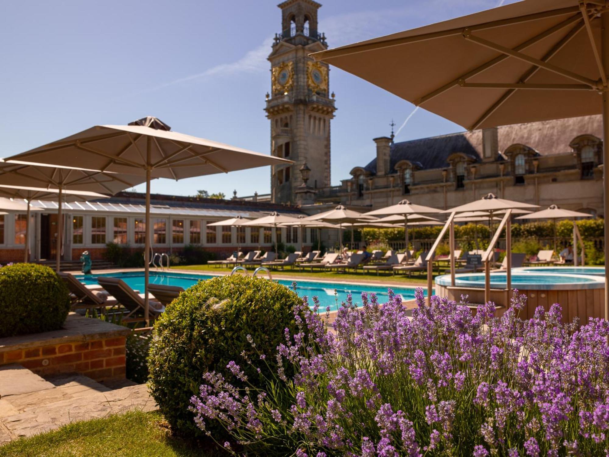 Cliveden House - An Iconic Luxury Hotel Мейденхед Экстерьер фото