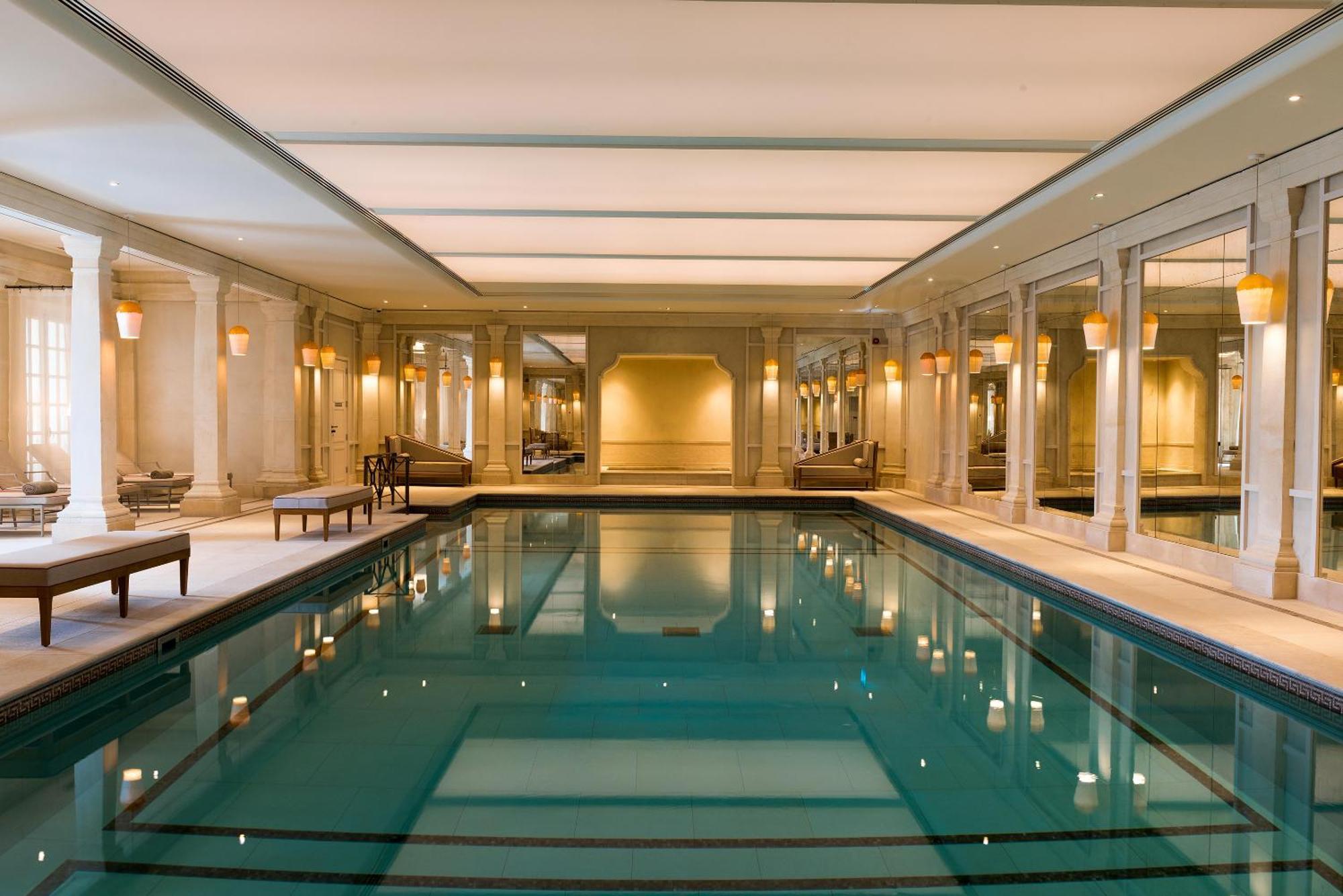 Cliveden House - An Iconic Luxury Hotel Мейденхед Экстерьер фото
