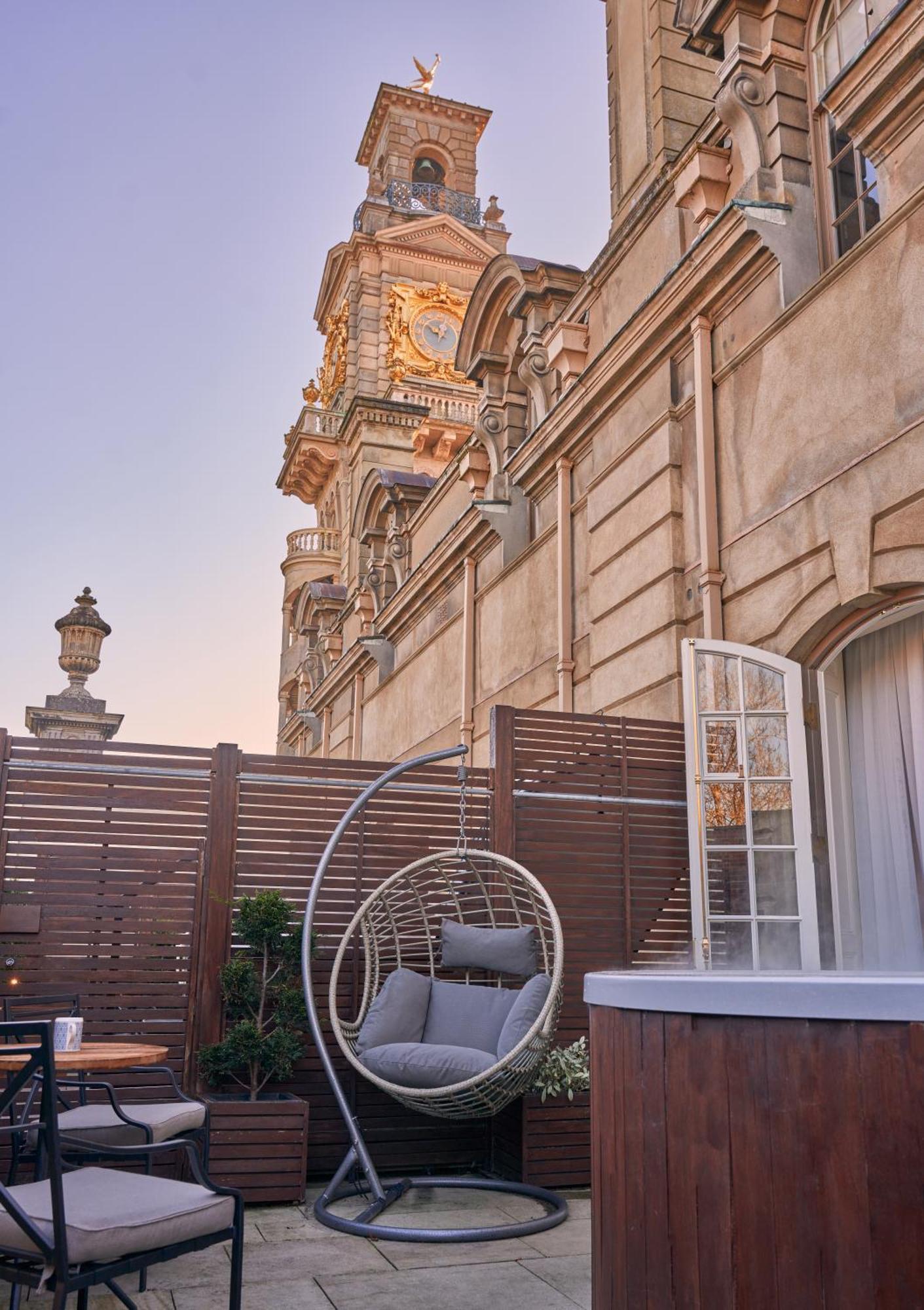 Cliveden House - An Iconic Luxury Hotel Мейденхед Экстерьер фото