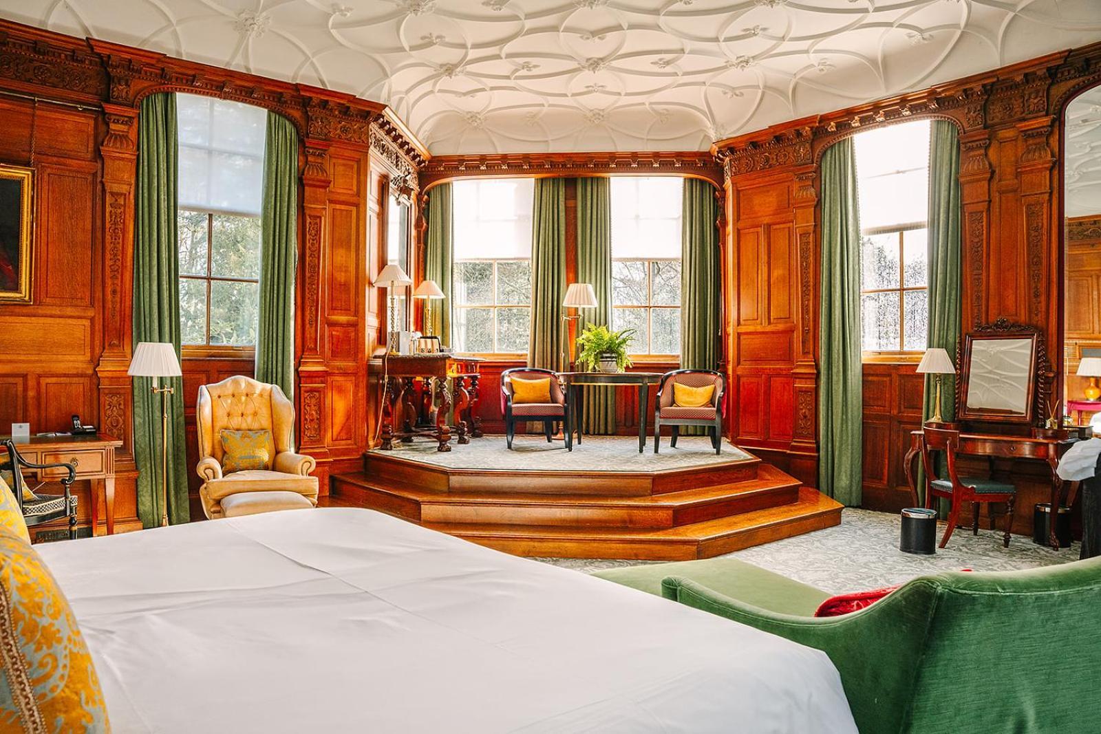 Cliveden House - An Iconic Luxury Hotel Мейденхед Экстерьер фото