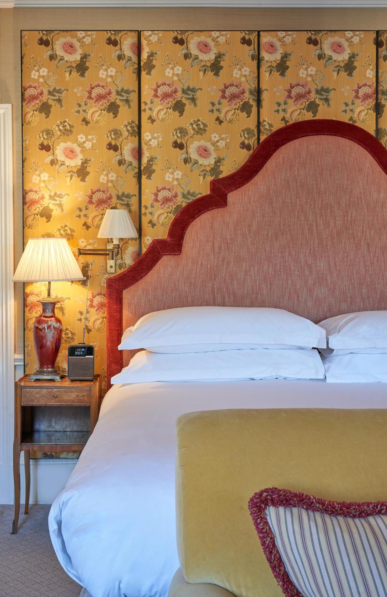 Cliveden House - An Iconic Luxury Hotel Мейденхед Экстерьер фото