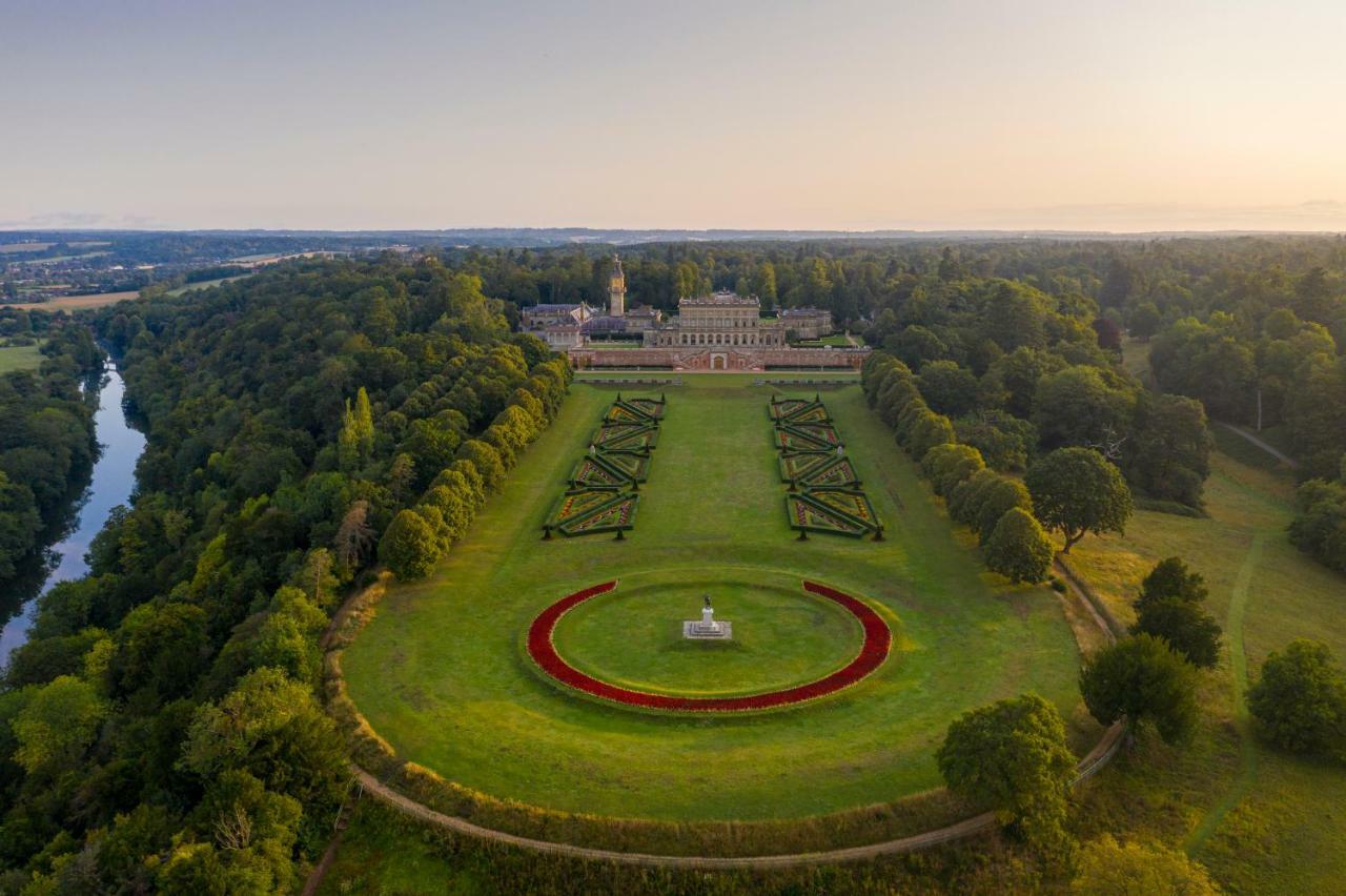 Cliveden House - An Iconic Luxury Hotel Мейденхед Экстерьер фото